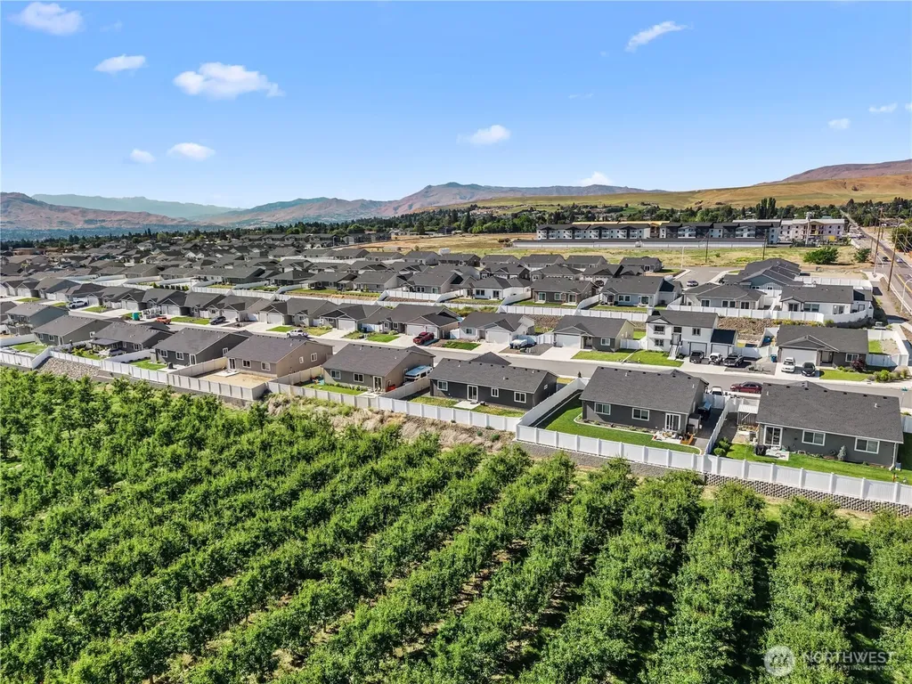 2468 3rd Street SE East Wenatchee WA 98802