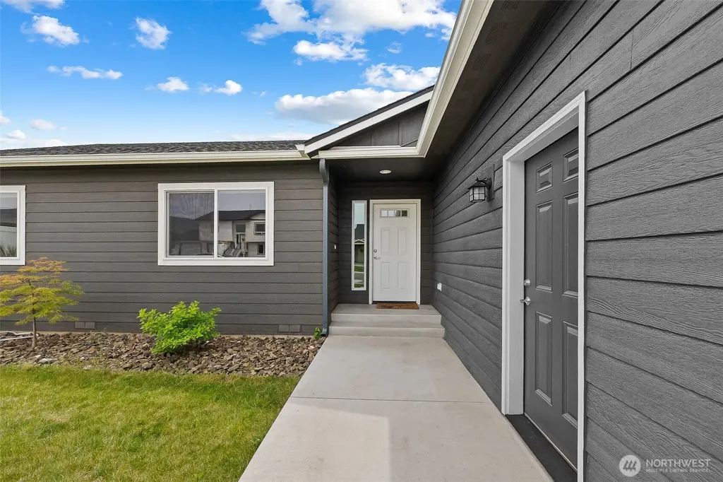 2468 3rd Street SE East Wenatchee WA 98802