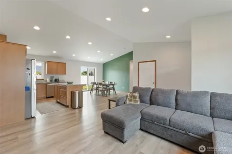 2468 3rd Street SE East Wenatchee WA 98802
