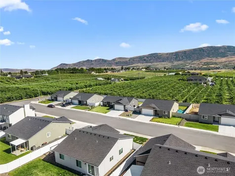 2468 3rd Street SE East Wenatchee WA 98802