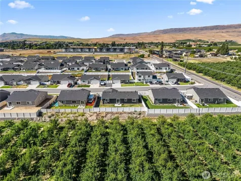 2468 3rd Street SE East Wenatchee WA 98802
