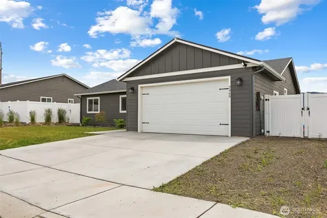 2468 3rd Street SE East Wenatchee WA 98802
