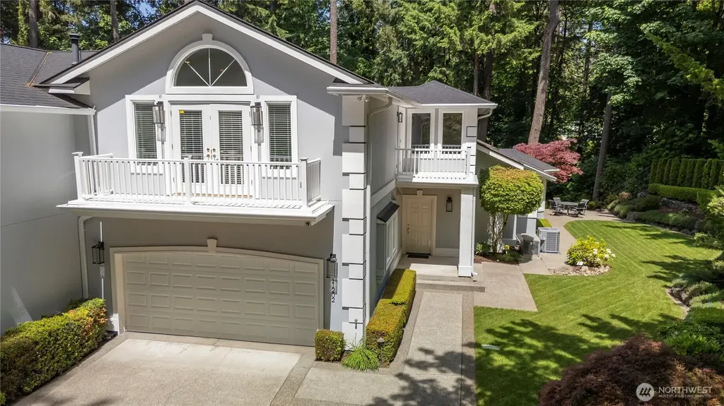 11202 Greystone Drive SW Lakewood WA 98499