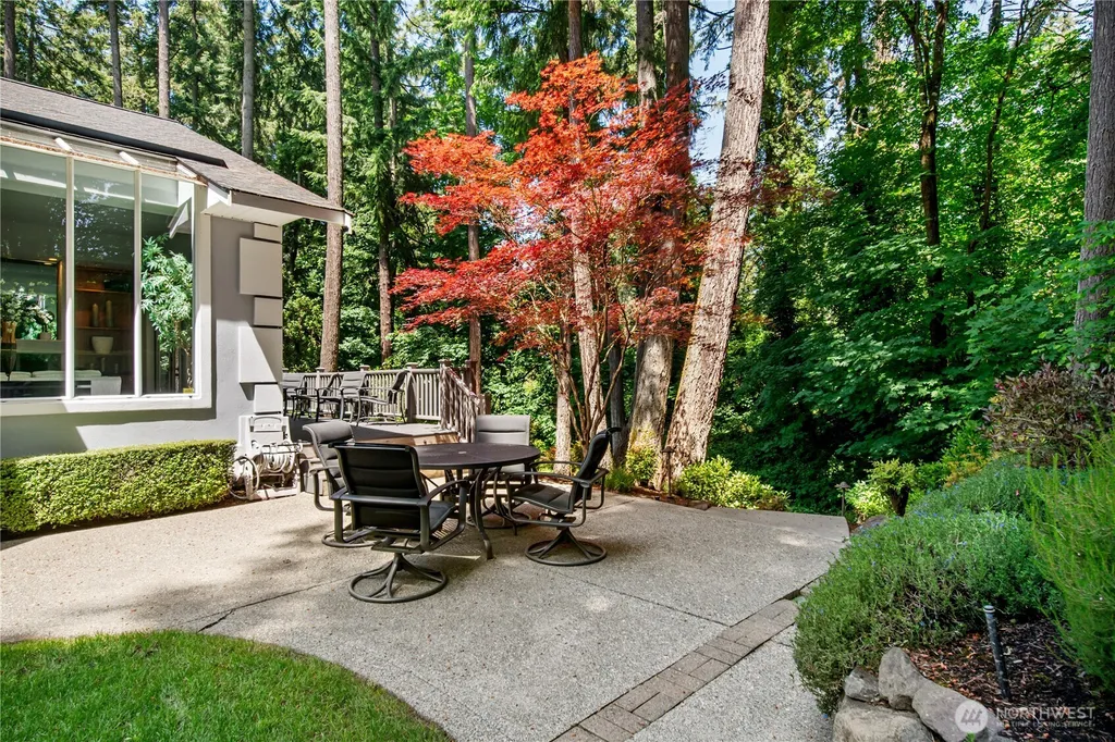 11202 Greystone Drive SW Lakewood WA 98499