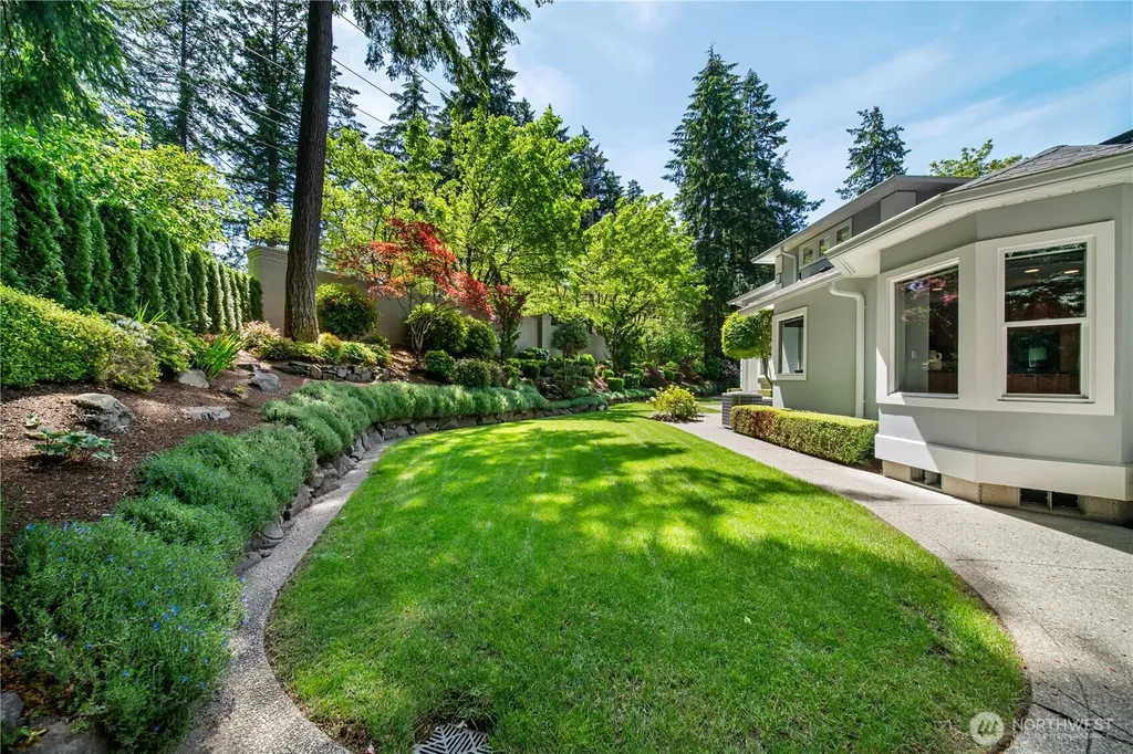 11202 Greystone Drive SW Lakewood WA 98499
