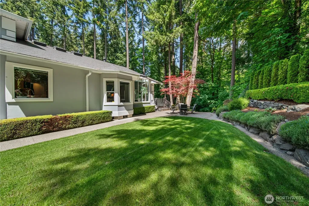 11202 Greystone Drive SW Lakewood WA 98499
