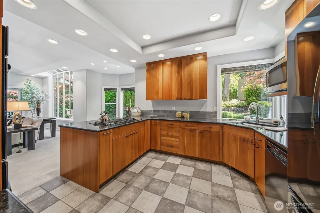 11202 Greystone Drive SW Lakewood WA 98499