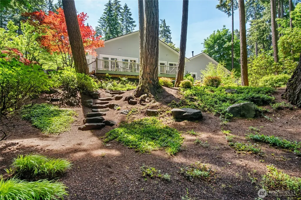 11202 Greystone Drive SW Lakewood WA 98499