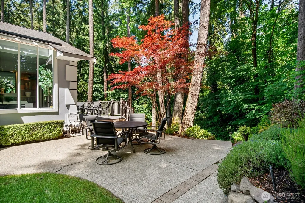 11202 Greystone Drive SW Lakewood WA 98499