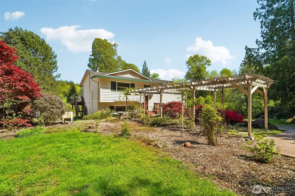 23113 23rd Drive NE Arlington WA 98223