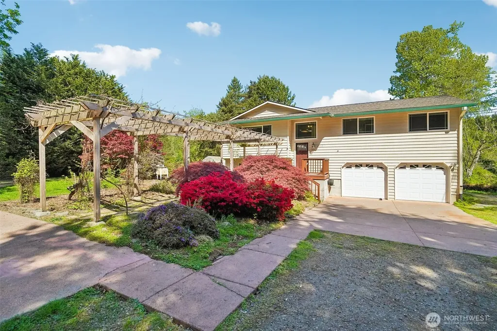 23113 23rd Drive NE Arlington WA 98223