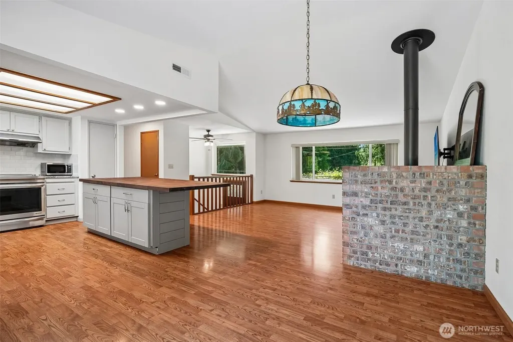 23113 23rd Drive NE Arlington WA 98223