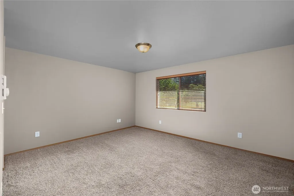 107 N Green Street Centralia WA 98531