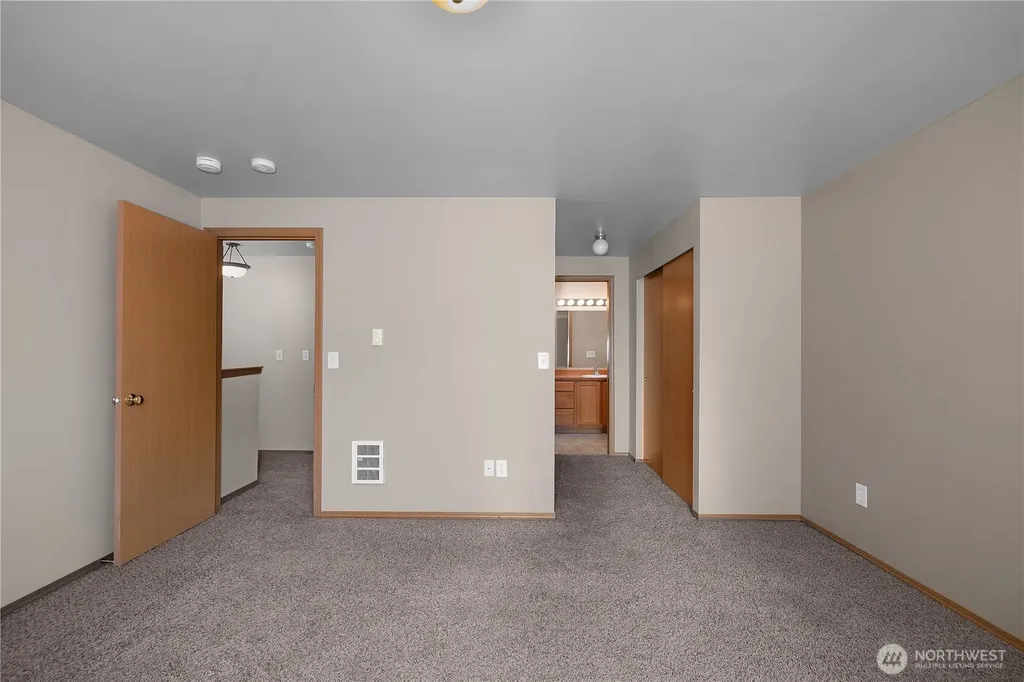 107 N Green Street Centralia WA 98531