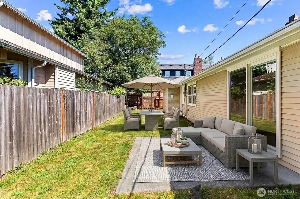 9701 Dayton Avenue N Seattle WA 98103