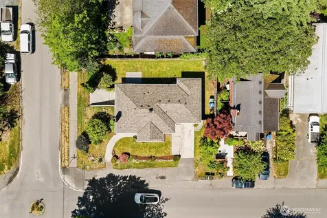 9701 Dayton Avenue N Seattle WA 98103