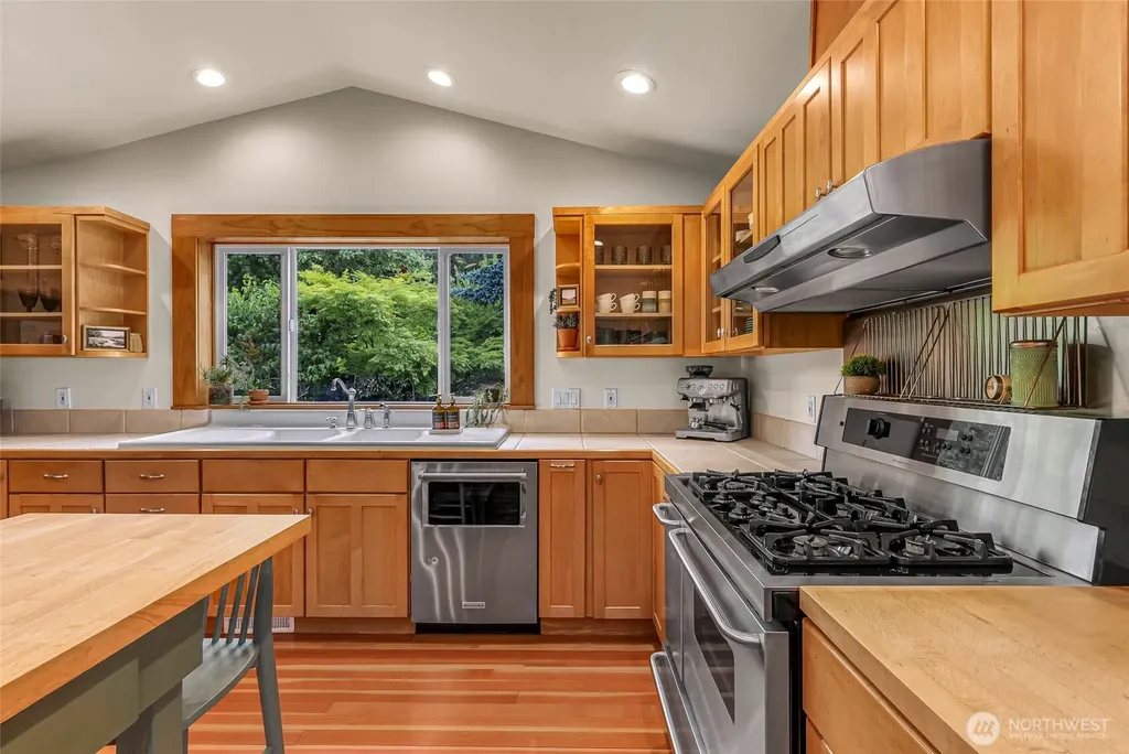 1905 Mt Baker Highway Bellingham WA 98226