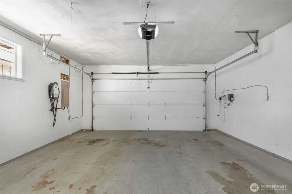 3657 W Viewmont Way W Seattle WA 98199