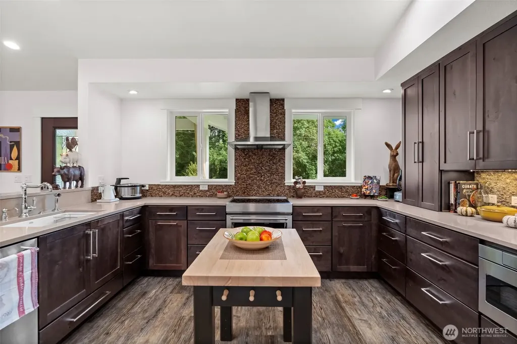 9604 Ridgeway Gig Harbor WA 98332