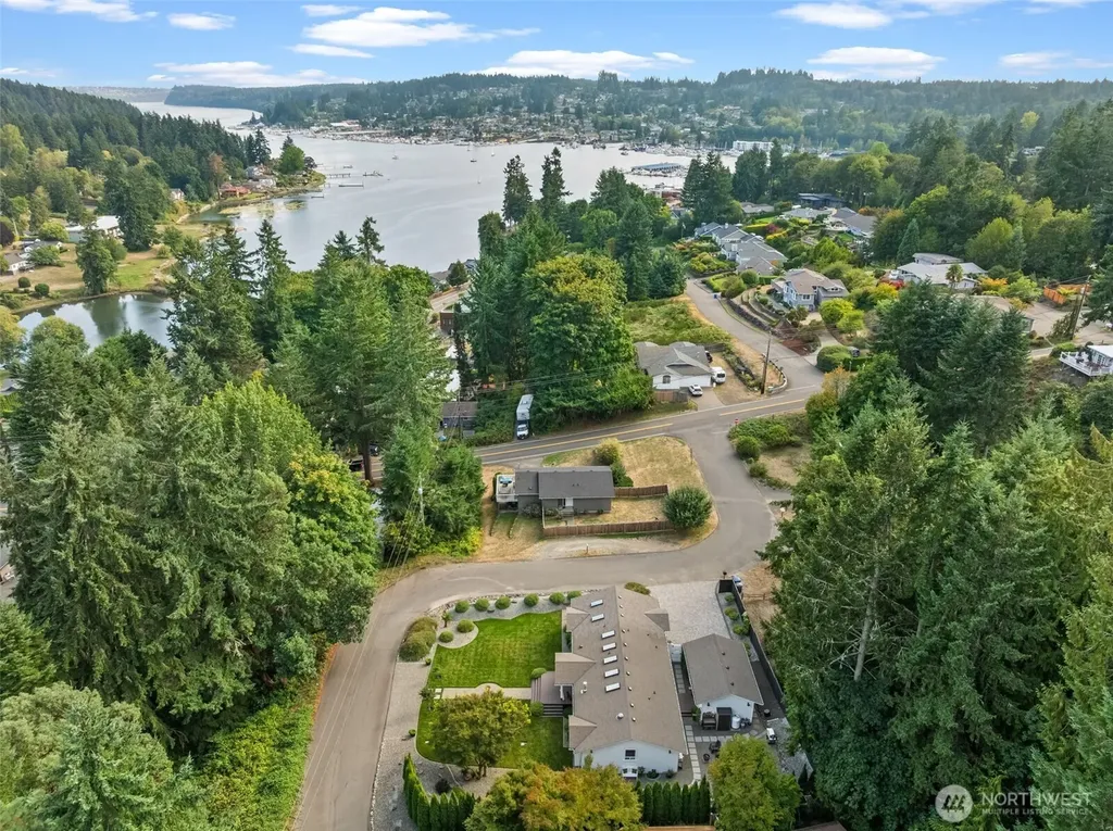 9604 Ridgeway Gig Harbor WA 98332
