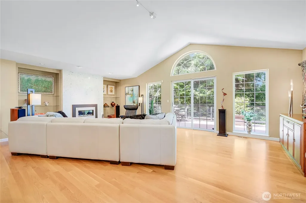42 Twinsview Court Port Ludlow WA 98365