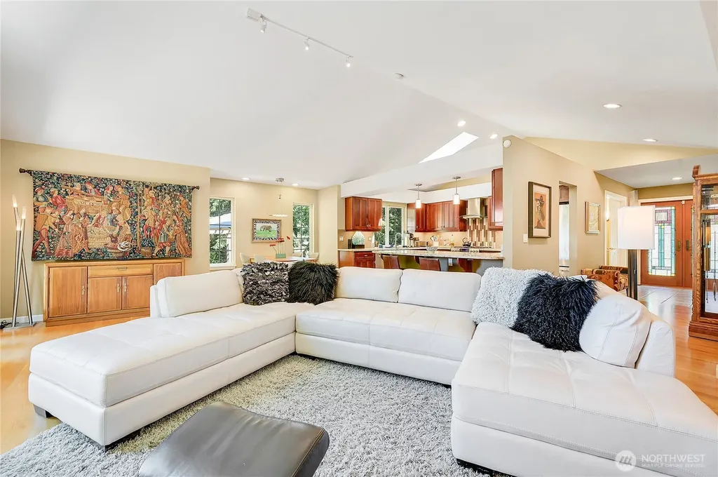 42 Twinsview Court Port Ludlow WA 98365