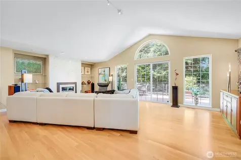42 Twinsview Court Port Ludlow WA 98365