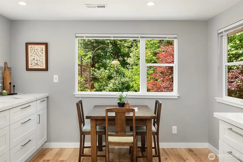 11323 E Riverside Drive Bothell WA 98011