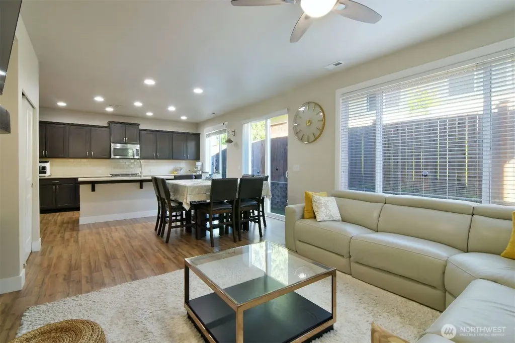 19607 25th Drive SE Bothell WA 98012