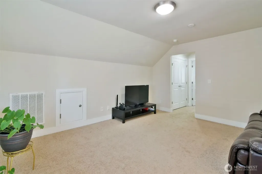 19607 25th Drive SE Bothell WA 98012