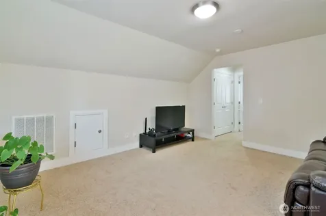 19607 25th Drive SE Bothell WA 98012