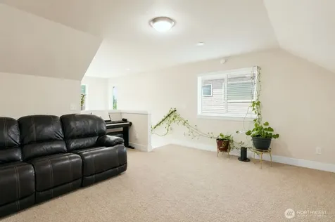 19607 25th Drive SE Bothell WA 98012
