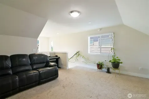19607 25th Drive SE Bothell WA 98012