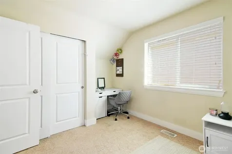 19607 25th Drive SE Bothell WA 98012