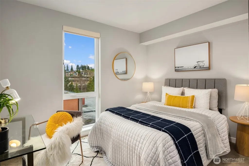1085 103rd Avenue NE Bellevue WA 98004