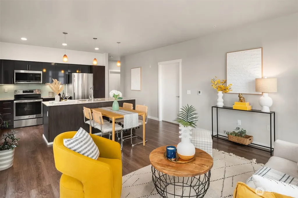 1085 103rd Avenue NE Bellevue WA 98004