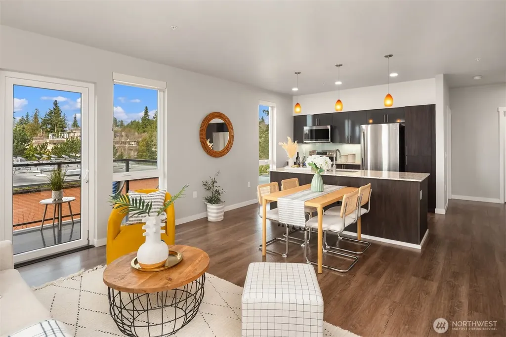 1085 103rd Avenue NE Bellevue WA 98004