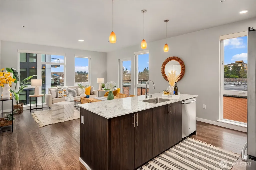 1085 103rd Avenue NE Bellevue WA 98004