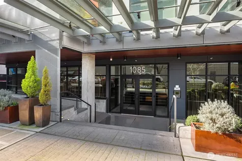1085 103rd Avenue NE Bellevue WA 98004
