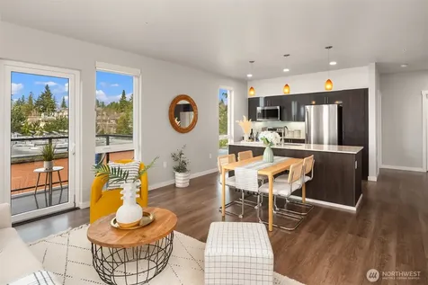 1085 103rd Avenue NE Bellevue WA 98004