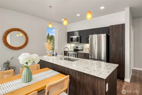 1085 103rd Avenue NE Bellevue WA 98004