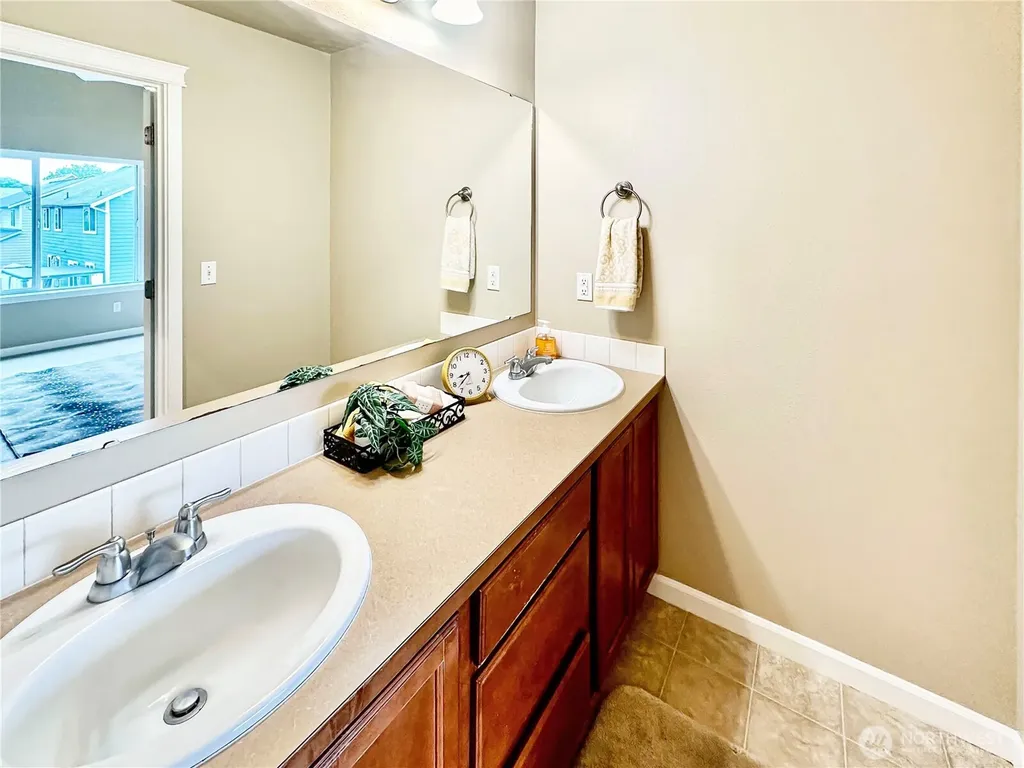 5045 Balustrade Boulevard SE Lacey WA 98513