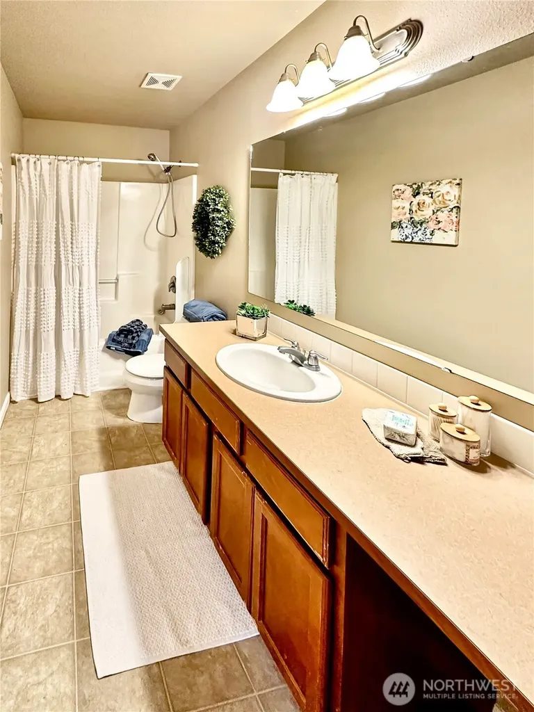 5045 Balustrade Boulevard SE Lacey WA 98513