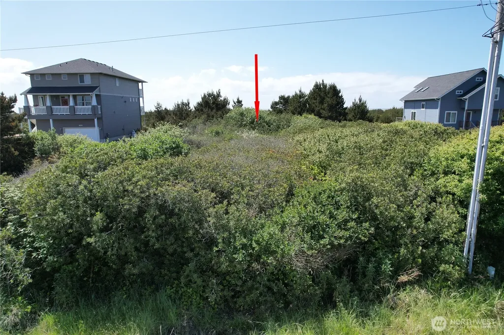 885 S Sand Dune Avenue SW Ocean Shores WA 98569