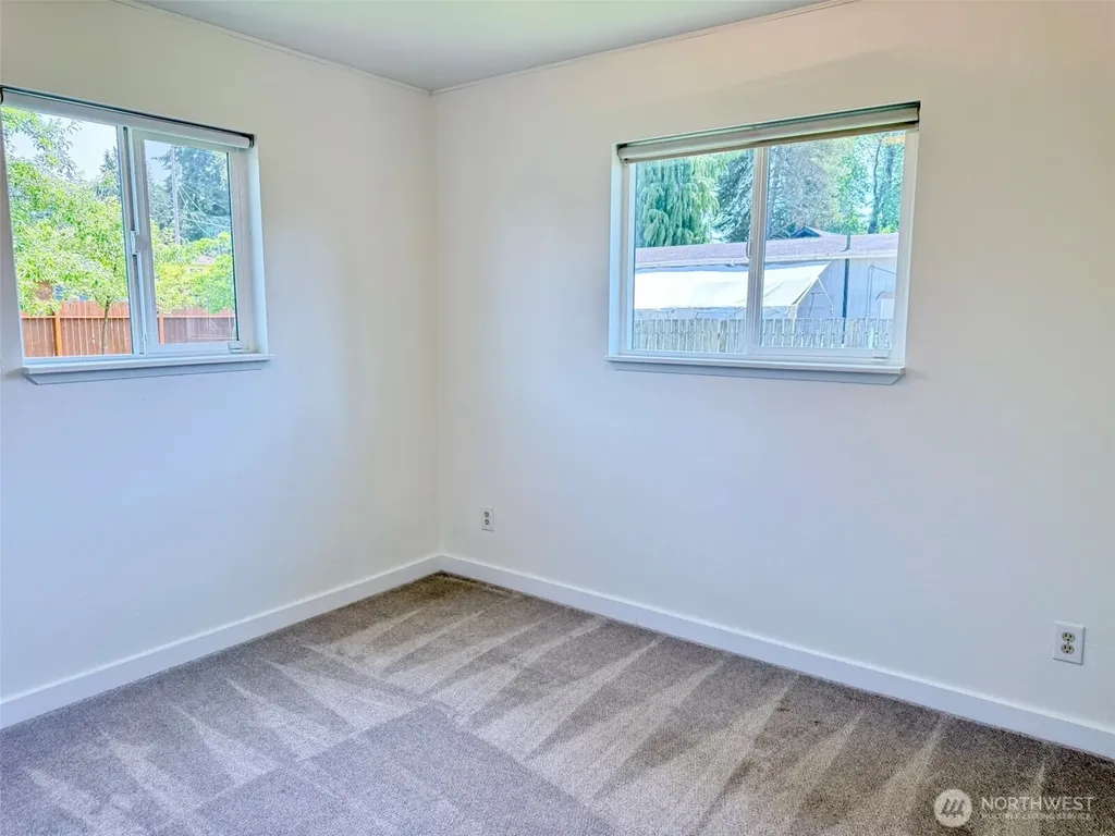 6217 W Beech Street Everett WA 98203