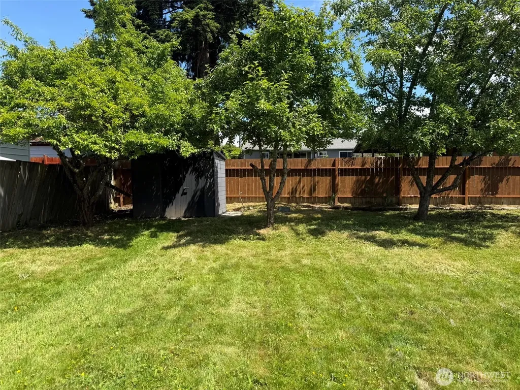 6217 W Beech Street Everett WA 98203