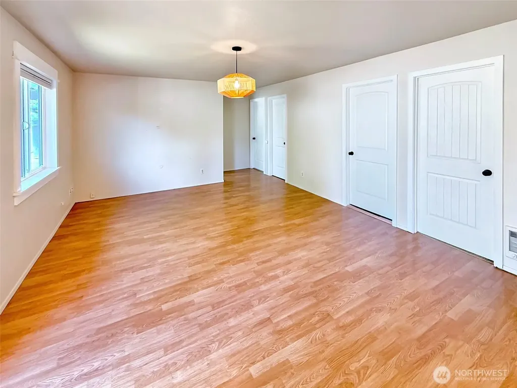 6217 W Beech Street Everett WA 98203