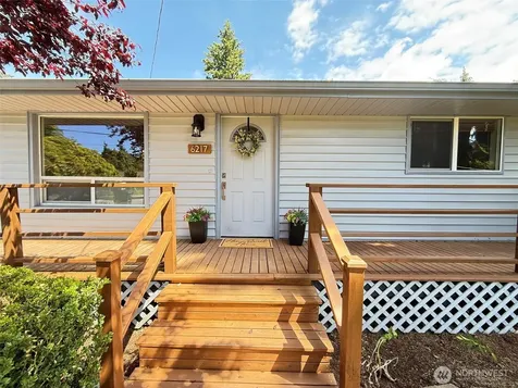 6217 W Beech Street Everett WA 98203