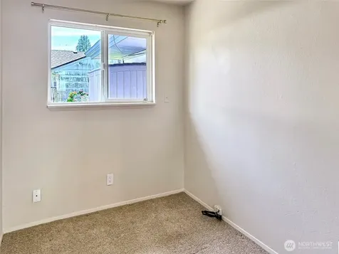 6217 W Beech Street Everett WA 98203