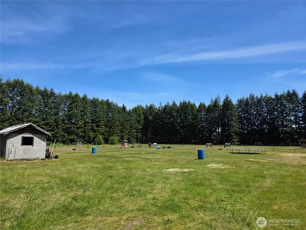 18 Newman Creek Road Elma WA 98541